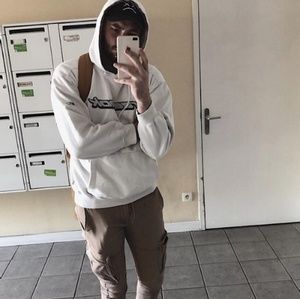 Meet your Posher, Spencer💥👟